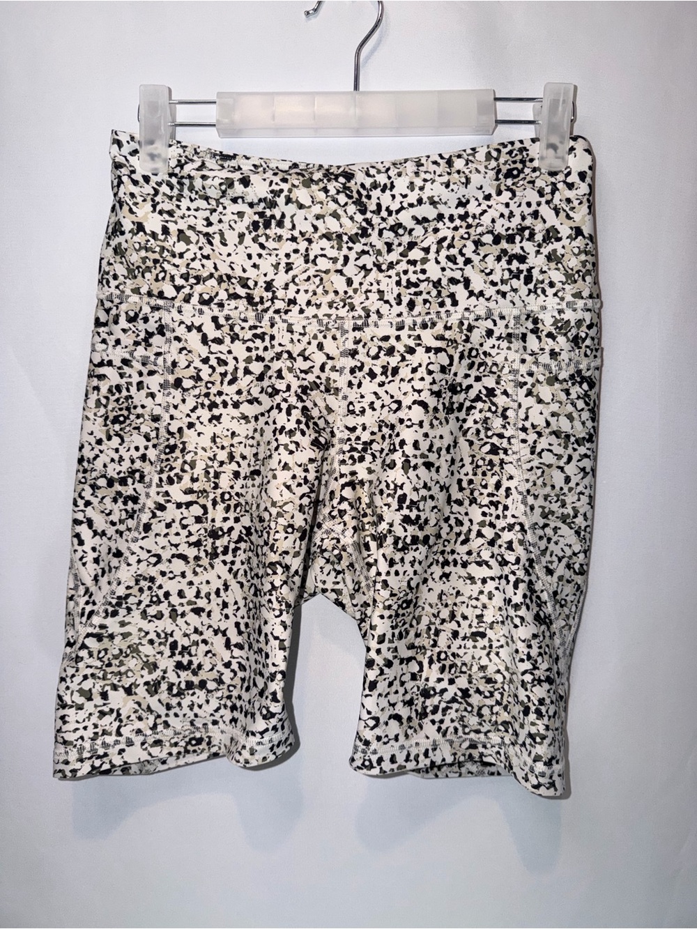 Old Navy Black and White Printed Athletic Shorts